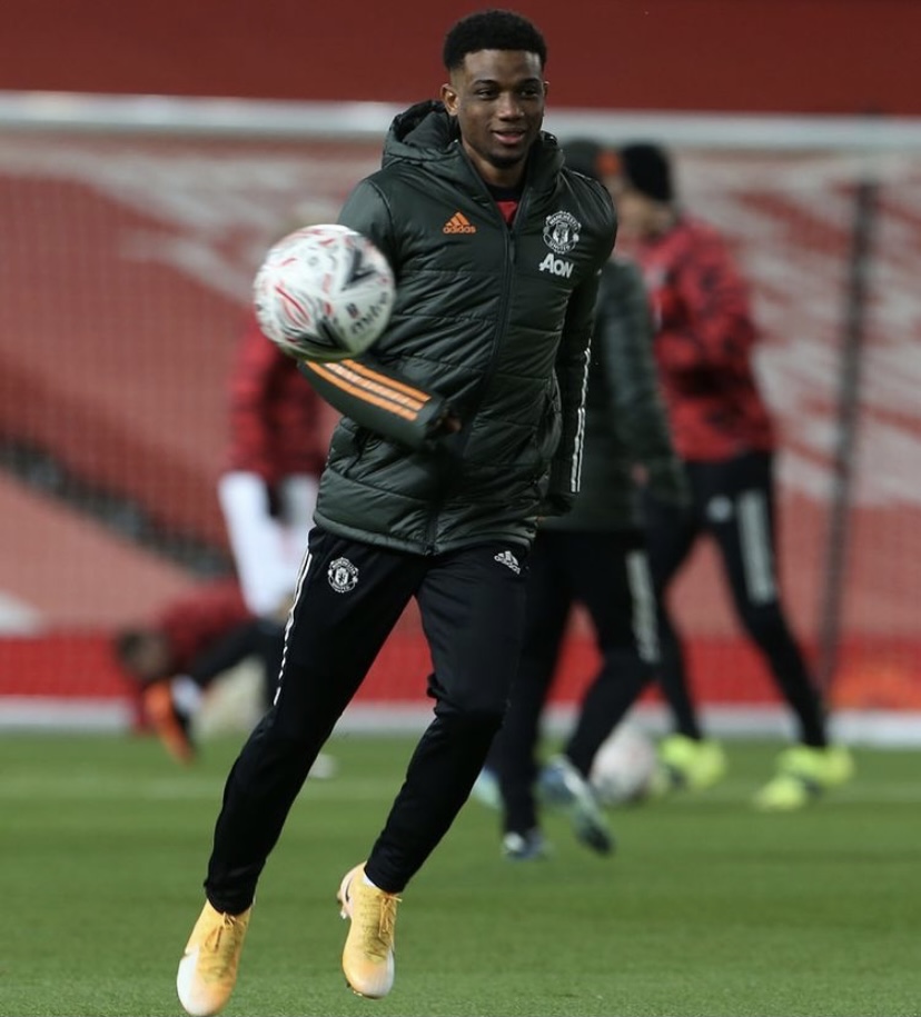 球天下体育网页版-包含重磅！达拉斯独行侠转会期豪取连胜今晚巴黎圣日耳曼调整名单以备足总杯，皇家马德里围绕国王杯临场应变的词条