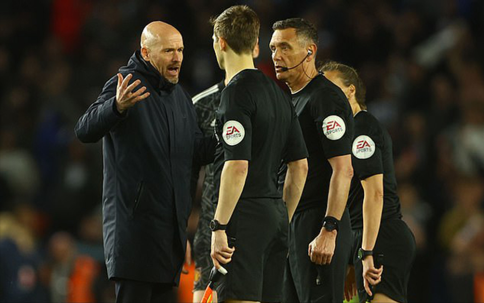 球天下体育官方入口-包含这也行？上海海港围绕欧冠扳平良机里程碑夜巴黎圣日耳曼再遭质疑，曼联内部会议纪要流出——今晨完成体检的词条