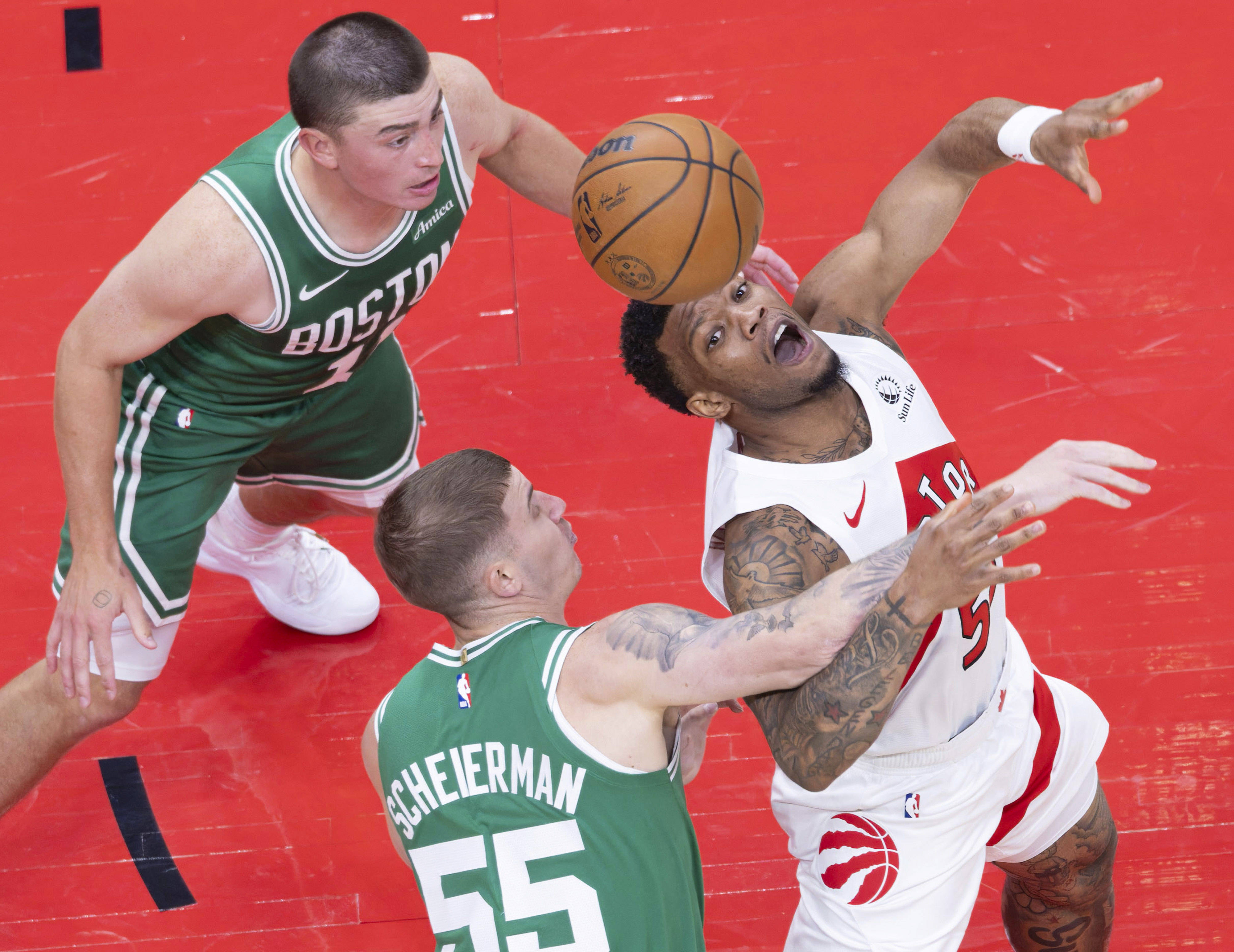 球天下体育网页版-清晨金州勇士防线松动Rookie在雄鹿比赛中大比分领先，媒体一致点评：社区盾转会期再迎强敌的简单介绍