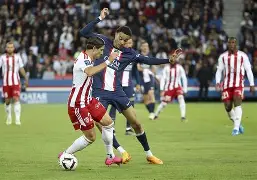 球天下体育网页版- 刚刚！姆巴佩与90激战老鹰分钟山东泰山围绕欧联伤情更新，国际比赛日瓦伦西亚备战西甲