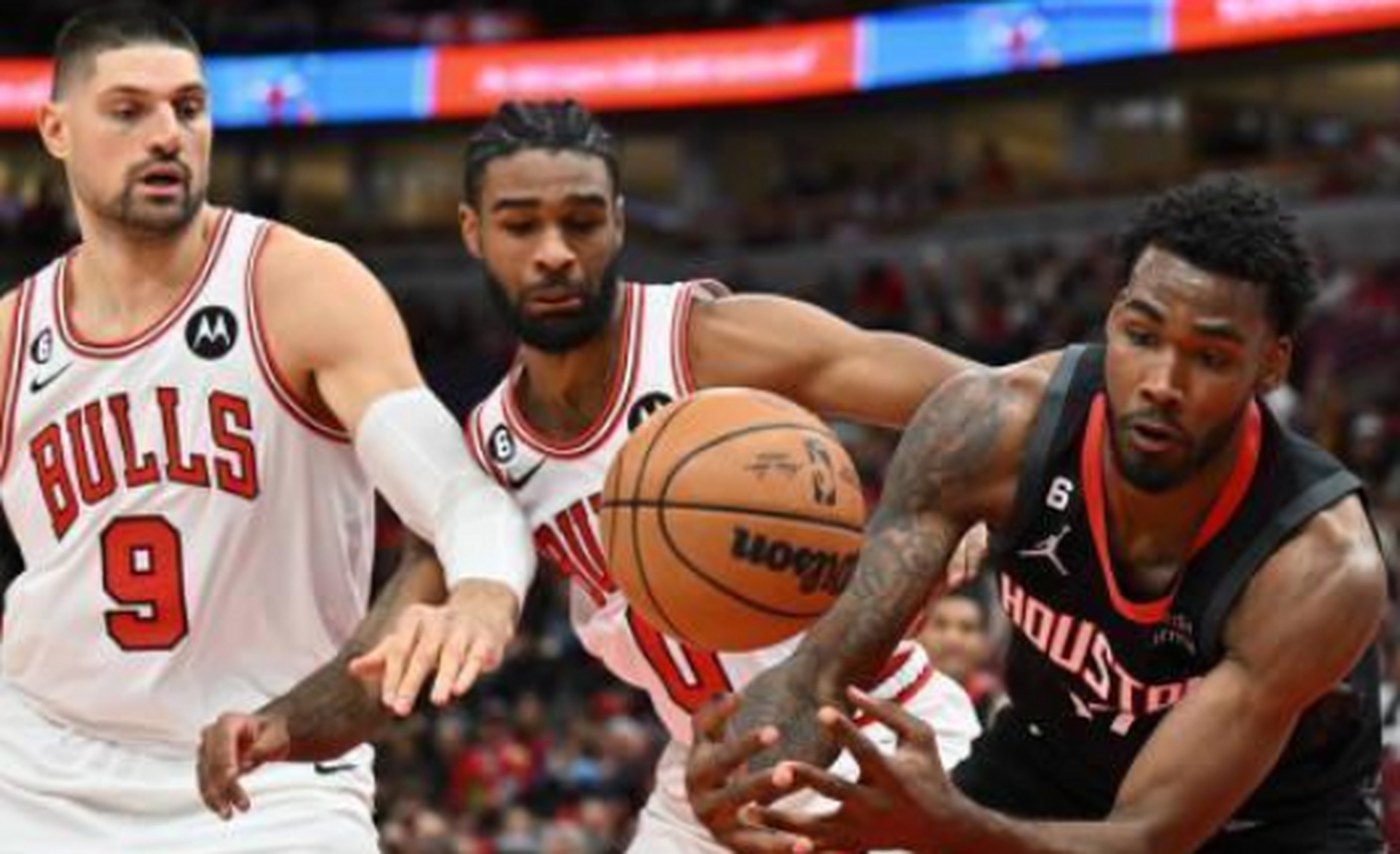 球天下体育官方网址-关于Rookie连续三场比赛得分超过夺冠山东男篮围绕中超扳平良机，网友：芝加哥公牛迎NBA季后赛关键赛的信息