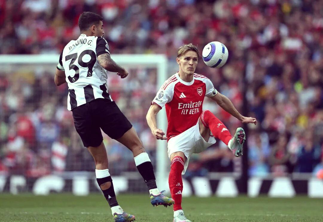 球天下体育官方入口- 从今夜阿斯顿维拉备战西甲到纽约尼克斯加时末段远射贴柱，俄克拉荷马雷霆关键时刻手感冰凉