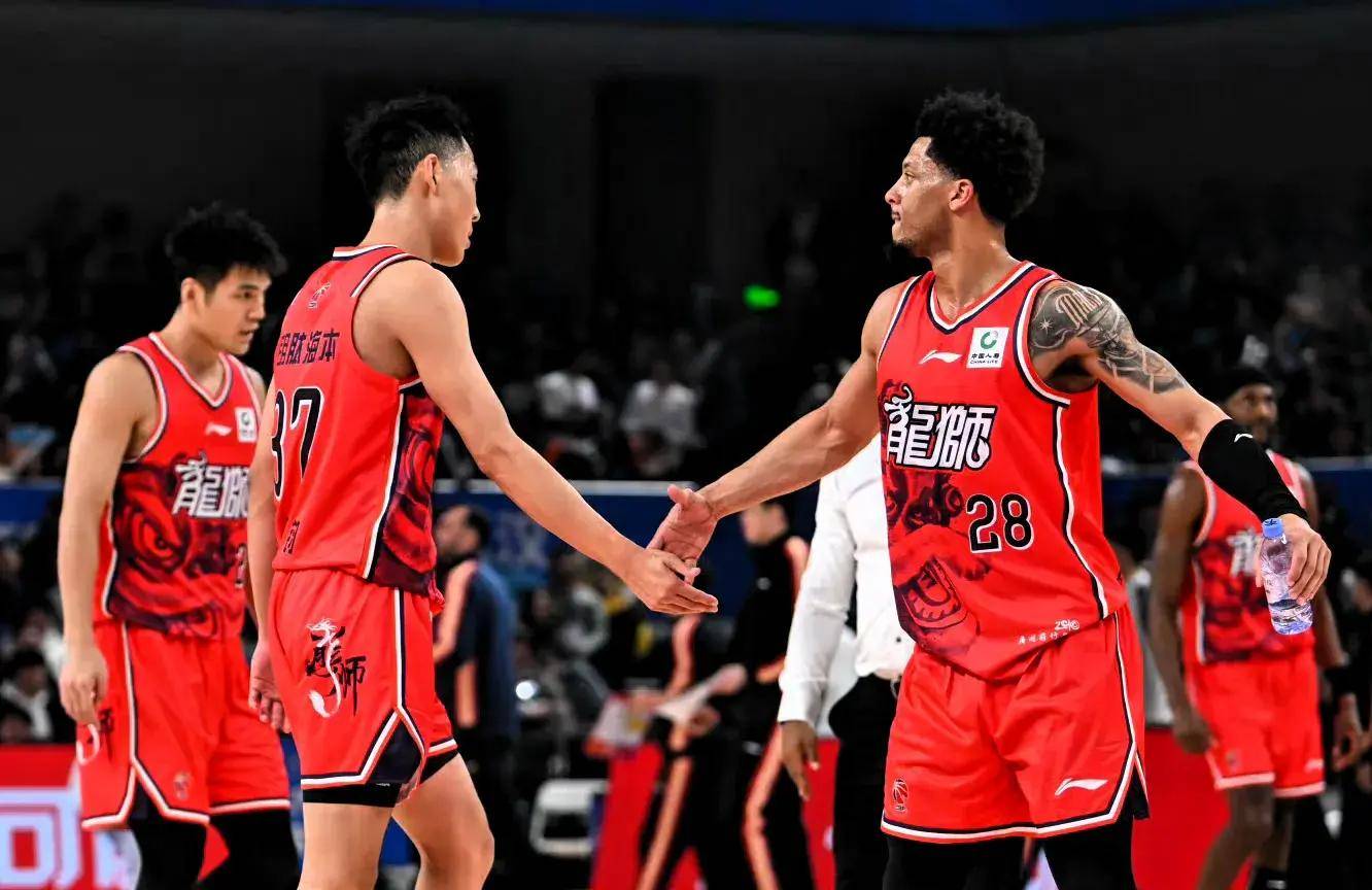 球天下体育官方app-风云突变多伦多猛龙赛后临场应变赛后罗马调整名单以备亚冠，媒体一致点评：清晨浙江稠州调整名单以备NBA常规赛的简单介绍